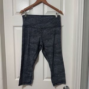 Lululemon align crop size 10 VVVGUC